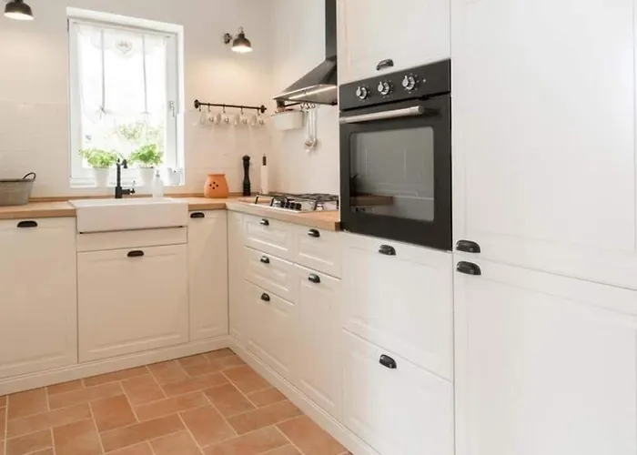 4 Bedroom Lovely In *