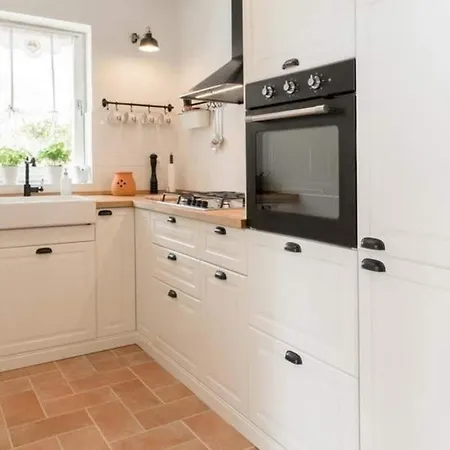 4 Bedroom Lovely In *