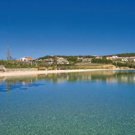 4 Bedroom Amazing Home In Povljana Holiday home Povljana