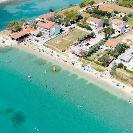 Holiday home 4 Bedroom Amazing Home In Povljana *