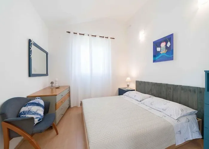 4 Bedroom Lovely In Feriehus *