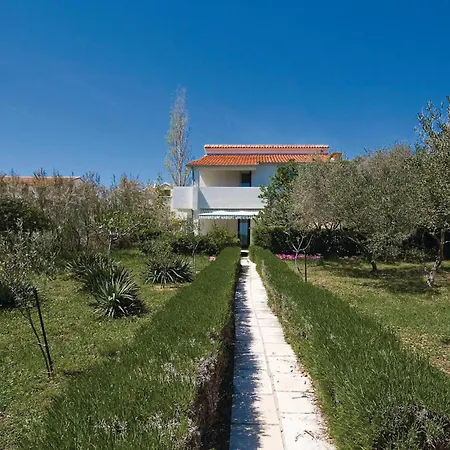 4 Bedroom Amazing Home In Povljana * Povljana